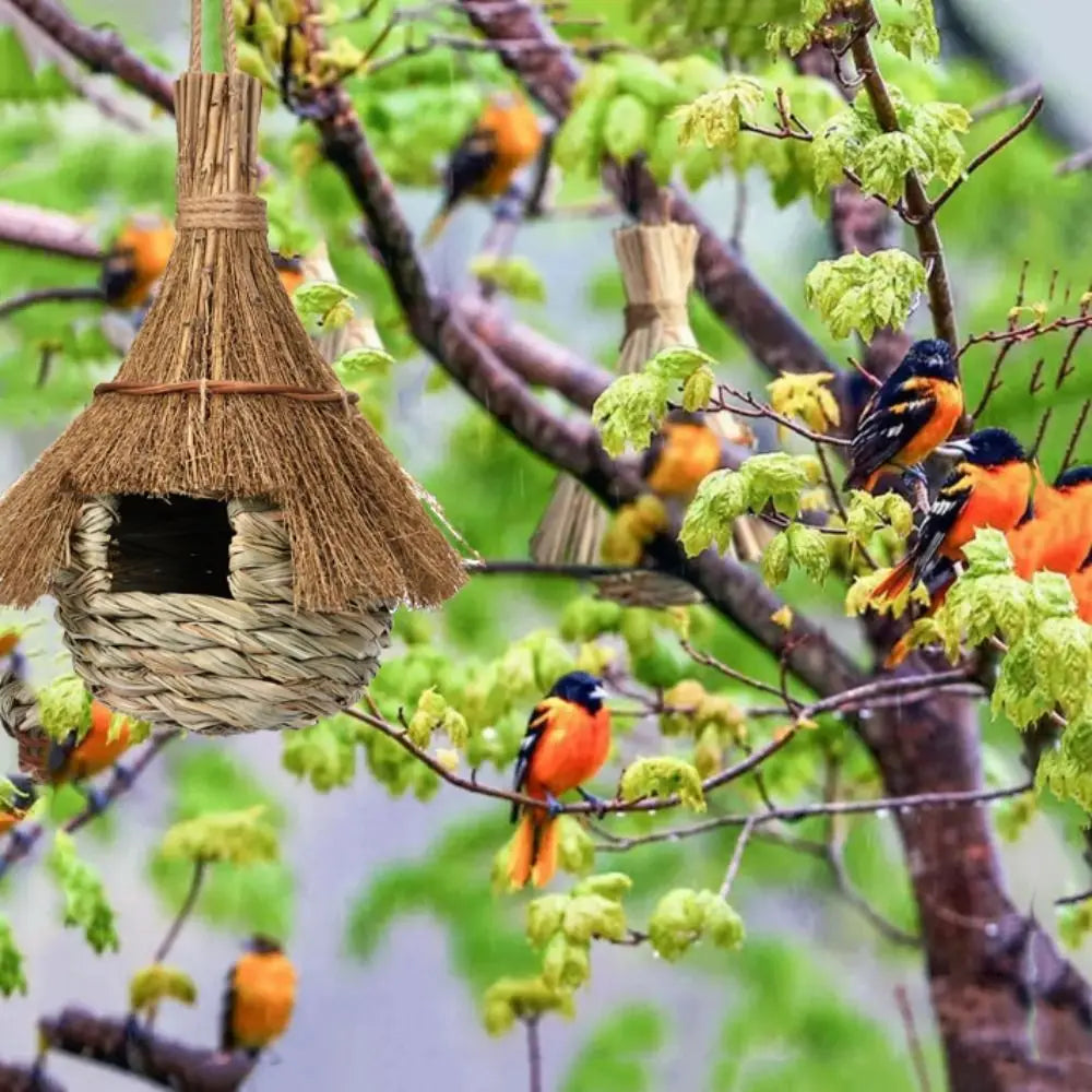 Hand-Woven Grass Bird House – Cozy Shelter for Birds